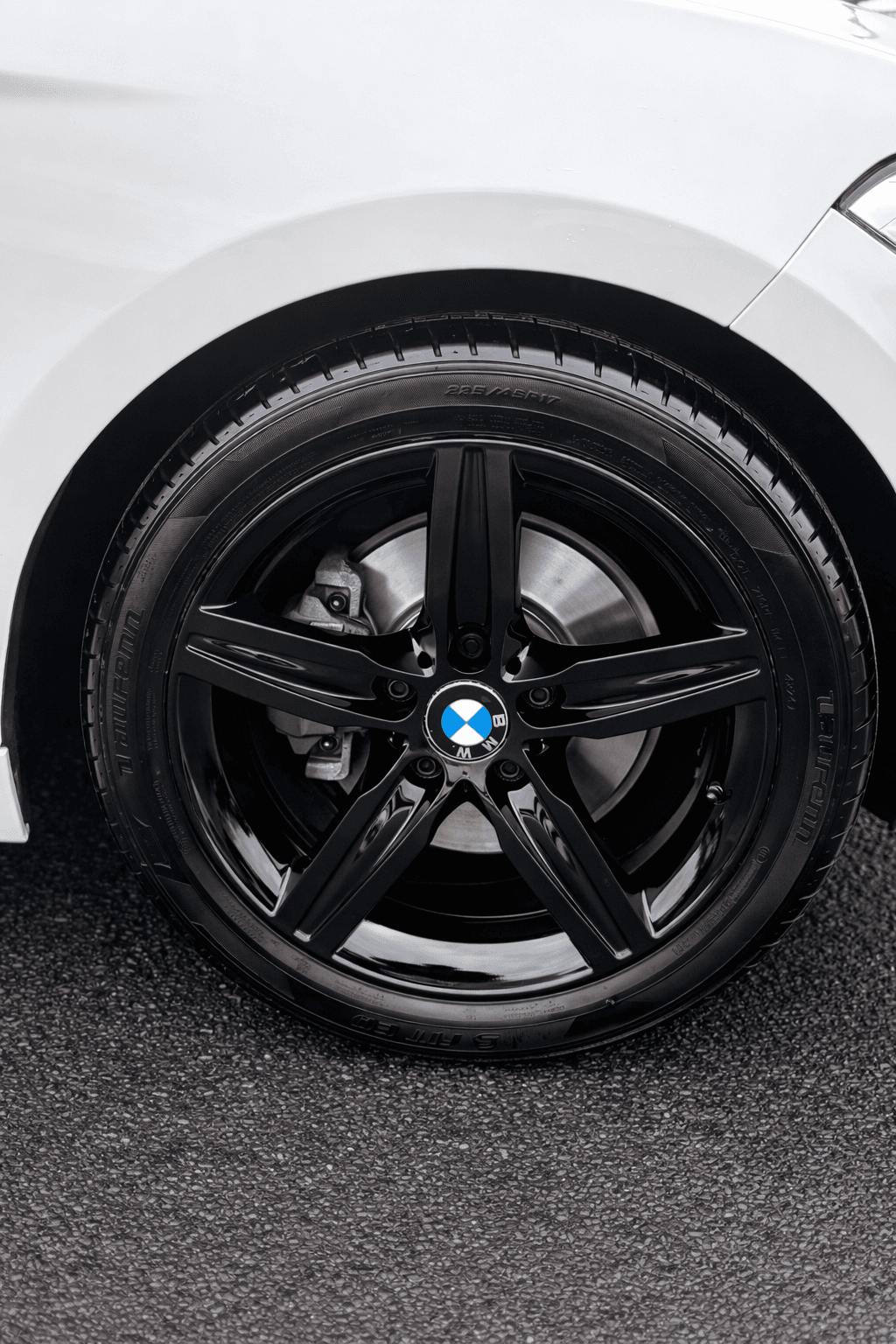 BMW 1 Series 118d Sport view 14