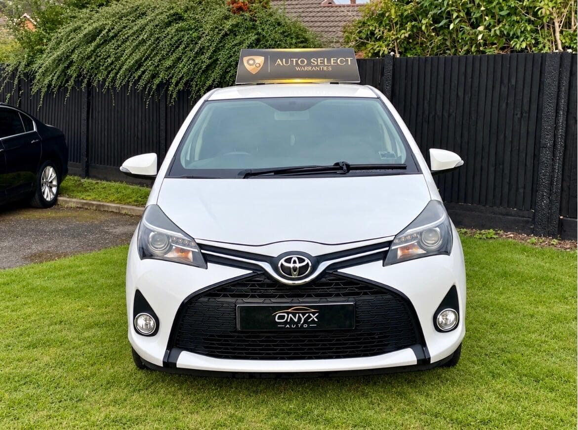 Toyota Yaris view 4