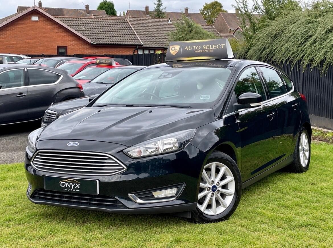 Ford Focus view 6