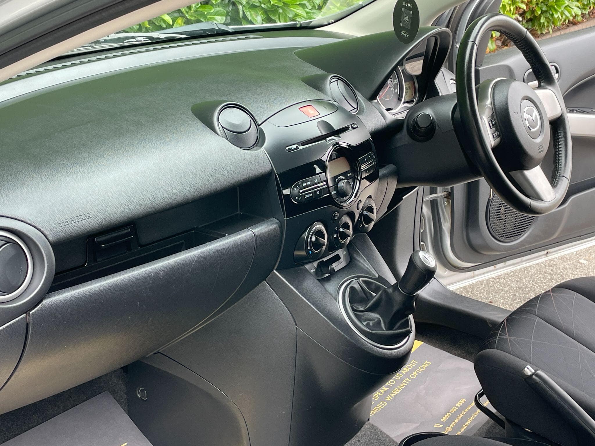 Mazda Mazda2 view 12