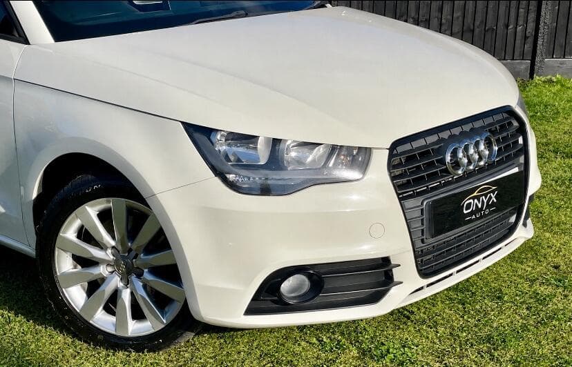 Audi A1 view 3