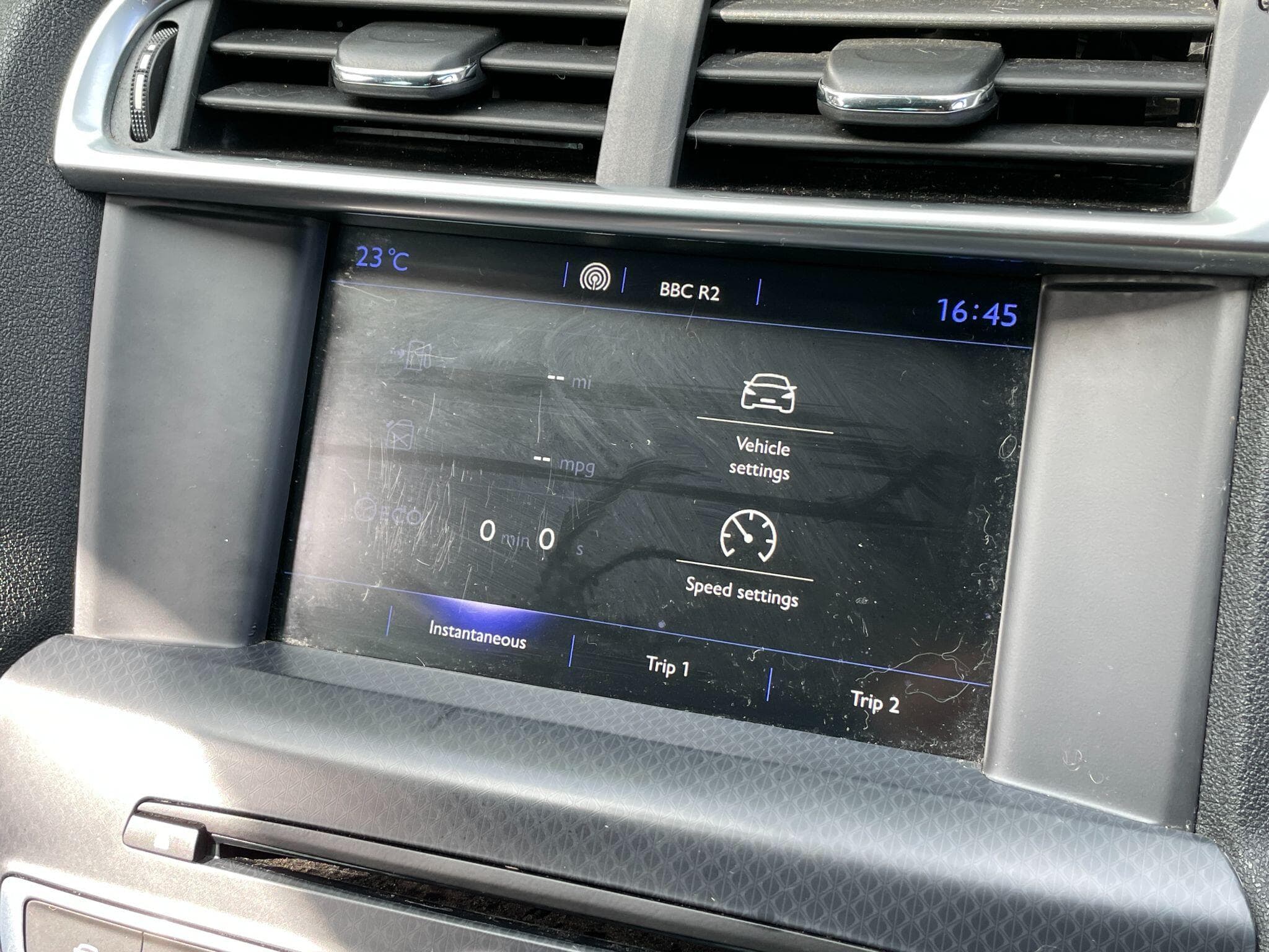 DS AUTOMOBILES DS 4 view 30