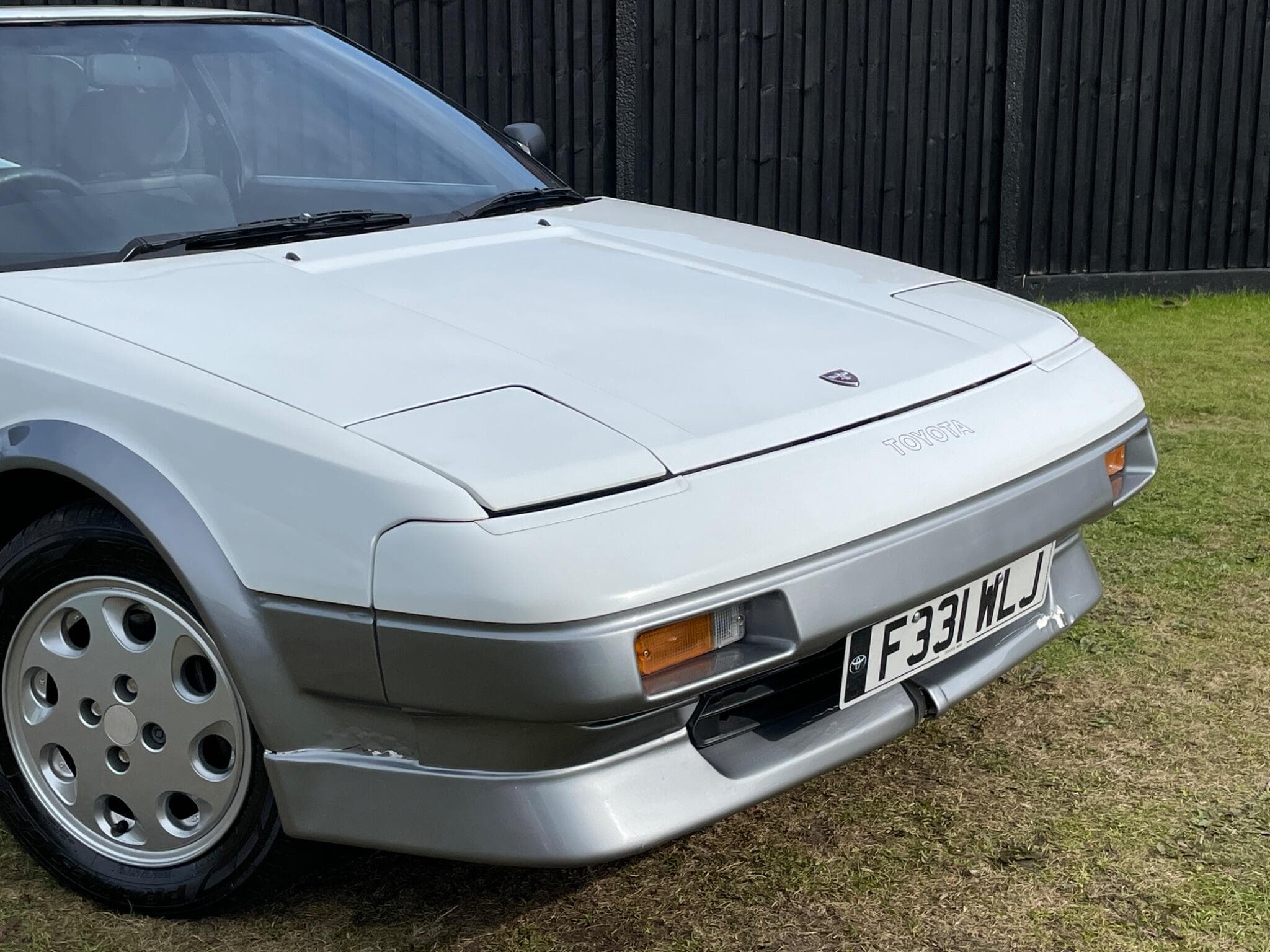 Toyota MR2 view 8