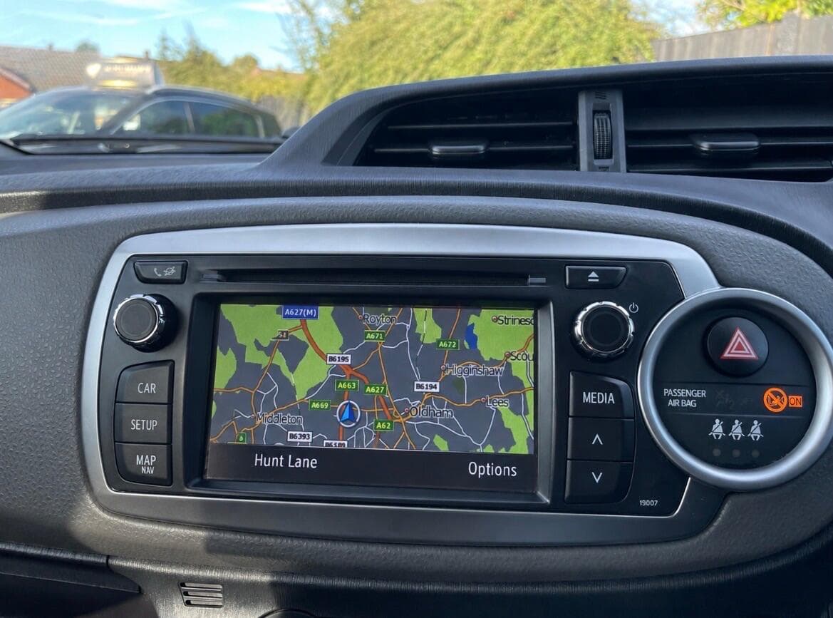 Toyota Yaris view 24
