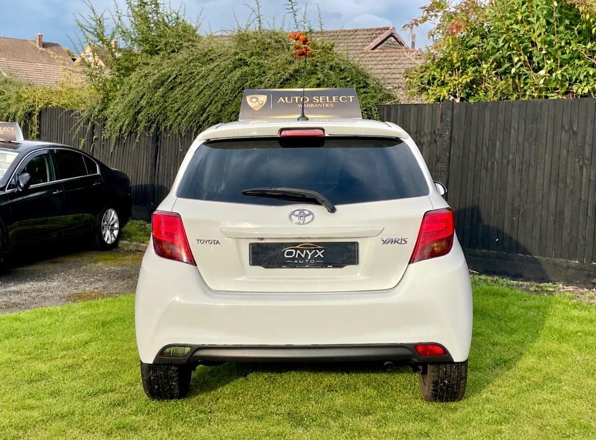 Toyota Yaris view 7