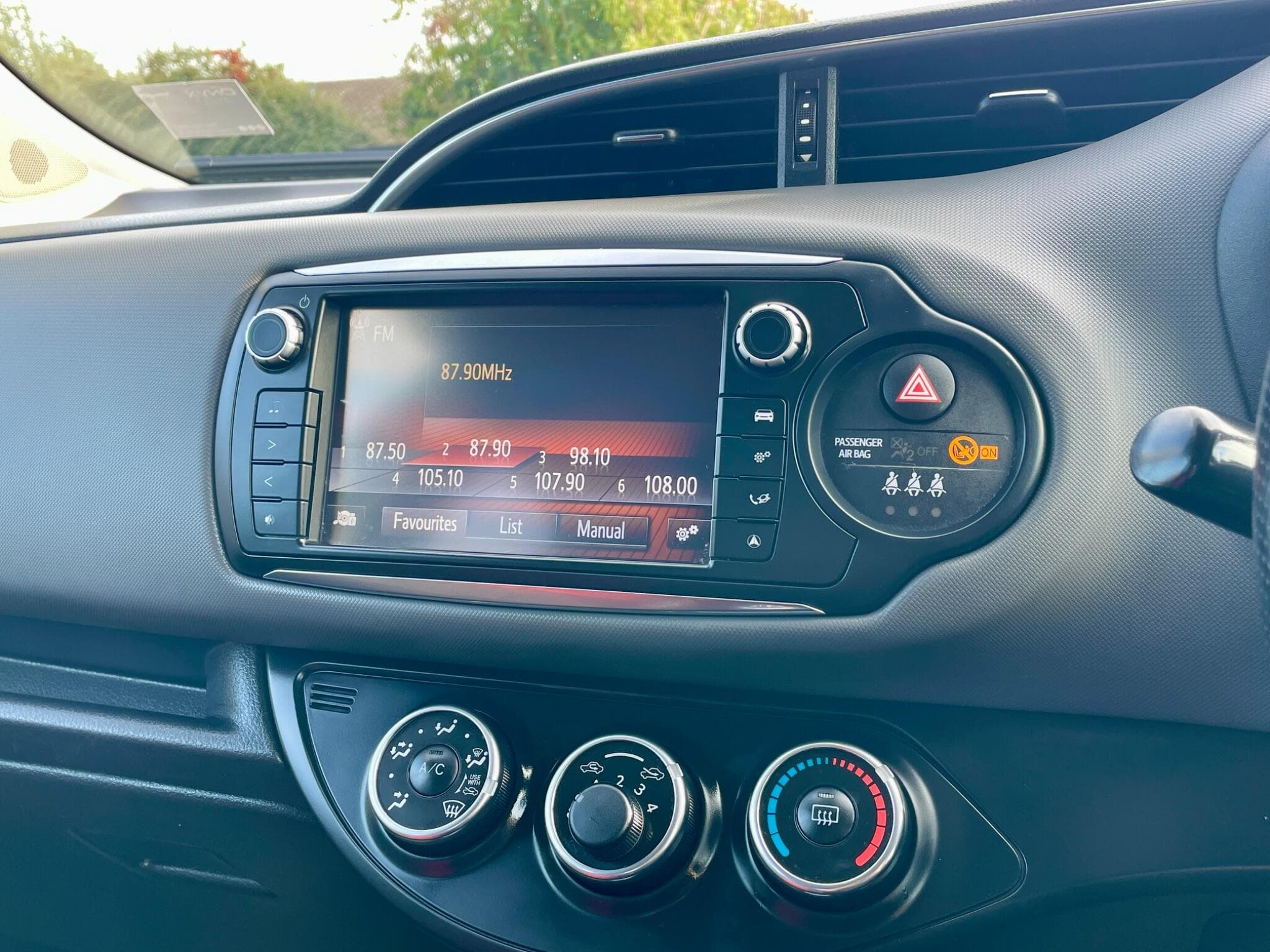 Toyota Yaris view 30