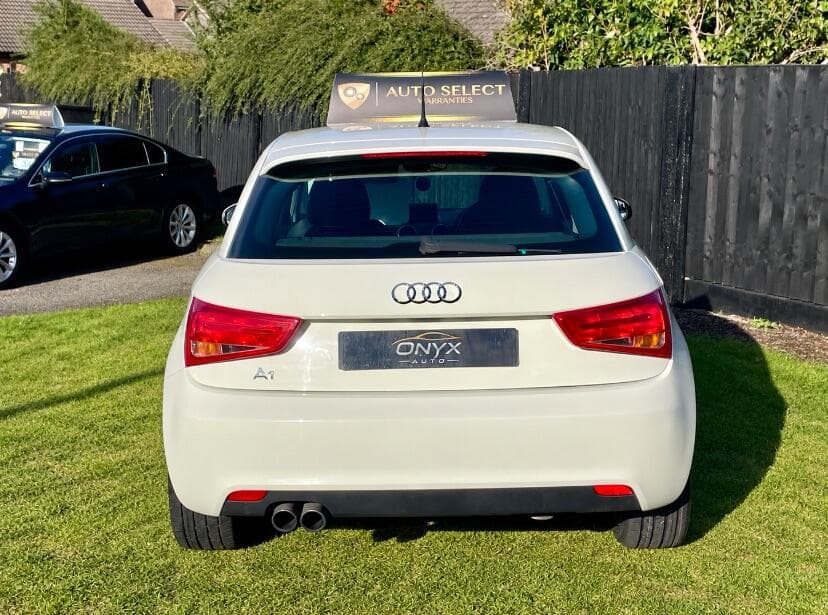 Audi A1 view 8