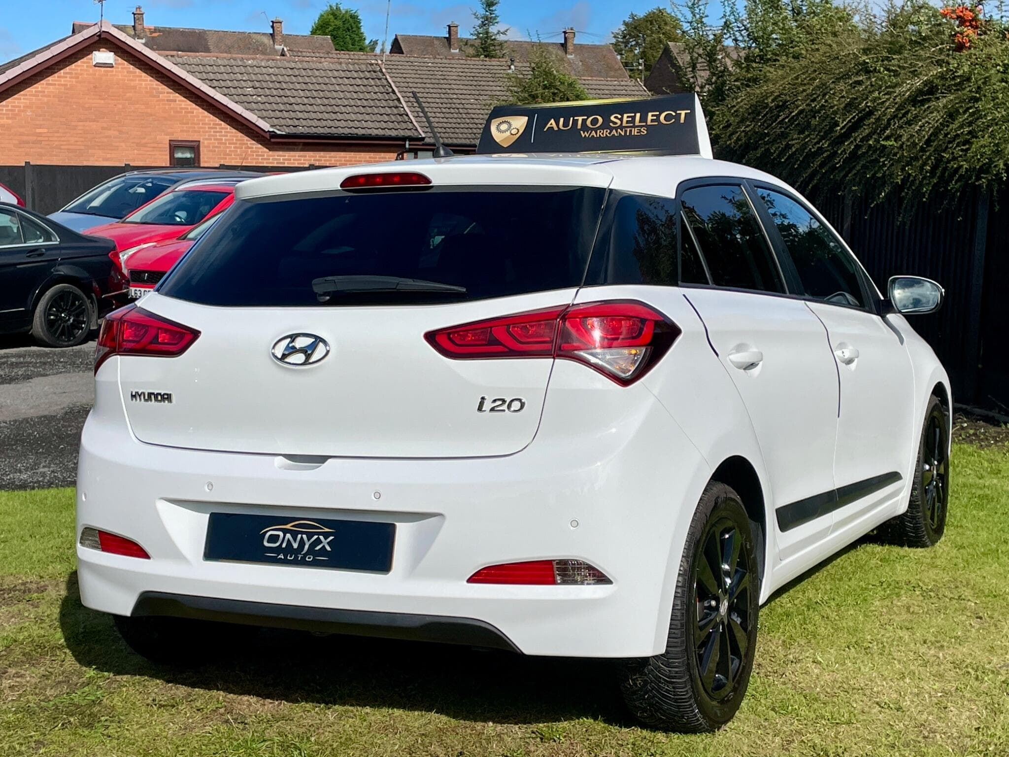 Hyundai i20 view 9