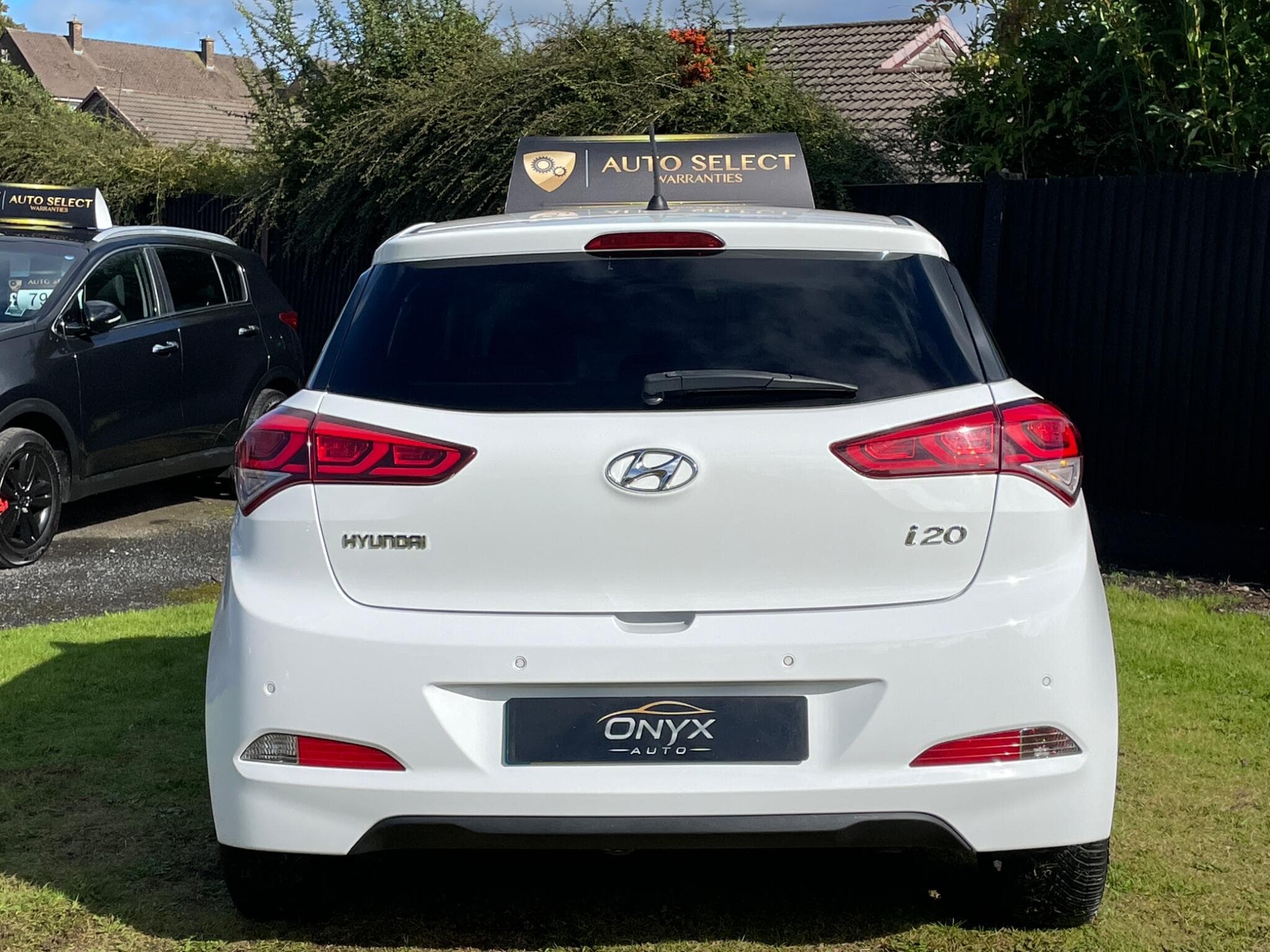 Hyundai i20 view 8