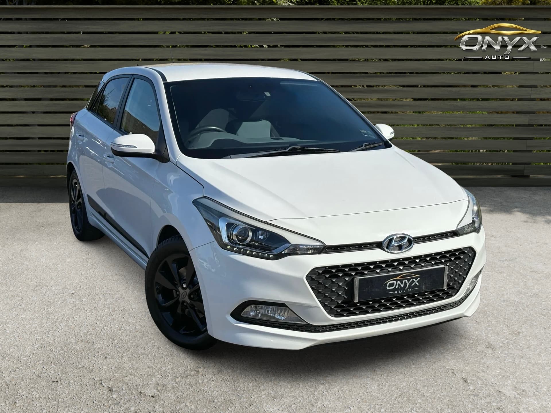 HYUNDAI I20 PREMIUM